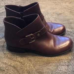 Brown Jarret Naturalizer Ankle Boots